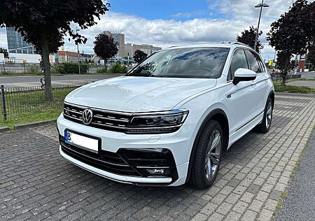 VW Tiguan Volkswagen +2.0+TSI+4Motion R-Line