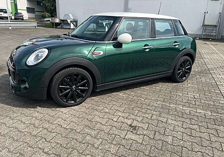 Mini Cooper 5-TÜRER Aut.