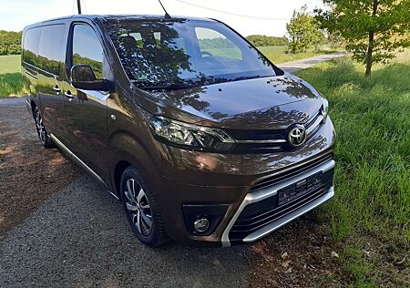 Toyota Pro Ace Proace Proace D-4D 2,0 L2 (9-Si.) Verso Shuttle Comfort