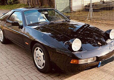 Porsche 928 +Automatik+S+4