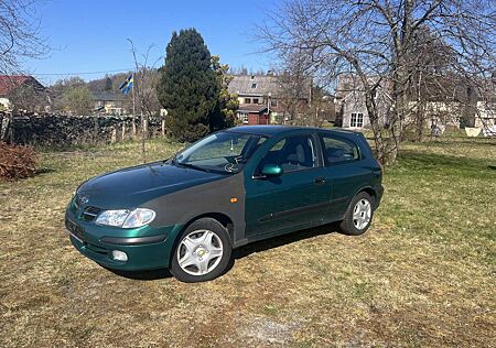 Nissan Almera 1.5 Sport