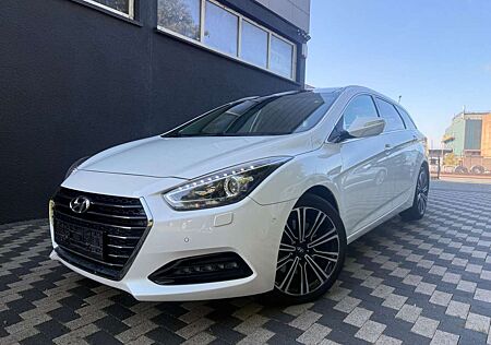 Hyundai i40 cw blue Premium Navi Leder Panorama