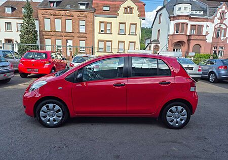 Toyota Yaris Cool " 1 Hand, TÜV / AU neu "