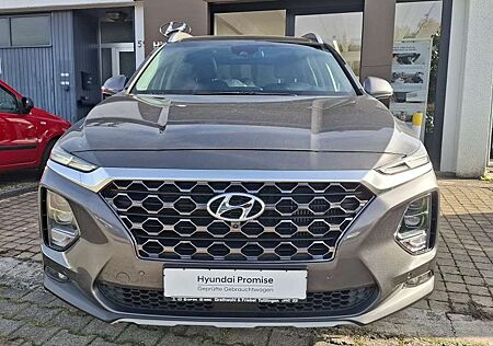 Hyundai Santa Fe SEVEN 2.2 CRDi 4WD 8AT Premium+PANO+AHK