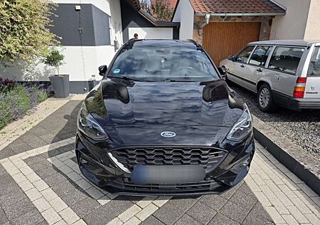 Ford Focus Turnier 1.5 EcoBoost Start-Stopp-System Aut. ST-LI