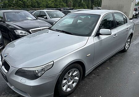 BMW 530 d AUTOMATIK LEDER ALU KLIMA NAVI LIMO.