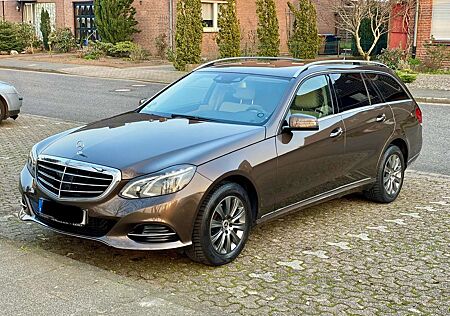 Mercedes-Benz E 220 T CDI 7G-TRONIC Elegance