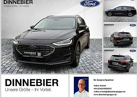 Ford Focus Titanium X Panorama Winterpak. Navi