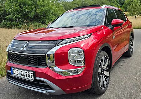 Mitsubishi Outlander 2.4 4WD Plug-In Hybrid TOP-Vollausstattung