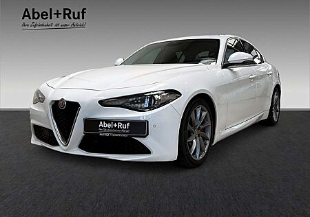 Alfa Romeo Giulia Super Bi-Xenon+Tempo - nur Händler/Export