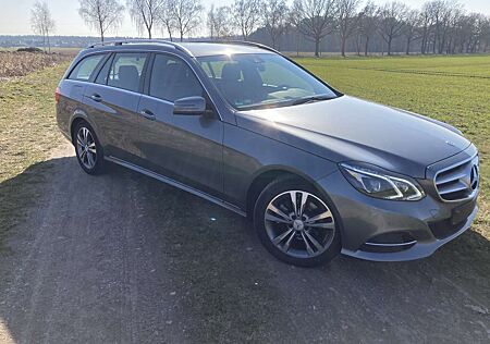 Mercedes-Benz E 220 E-Klasse T-Modell Diesel T CDI DPF BlueEFFICIENCY