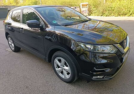 Nissan Qashqai 1,6DCI Aut Navi/SHZ/RFK/PDC