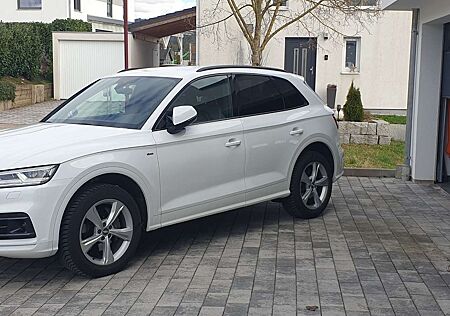 Audi Q5 40 TDI quattro sport