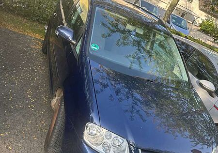 VW Touran Volkswagen 2.0 TDI Trendline