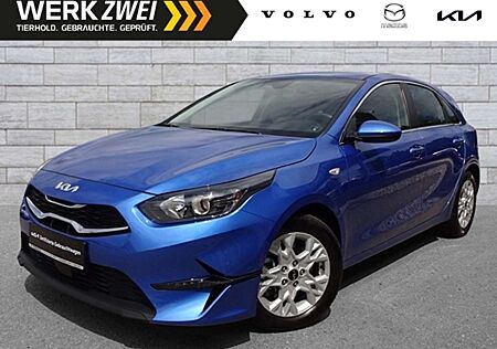 Kia Cee'd Ceed / 1,5 Vision AT AHK ACC Navi Kamera DAB