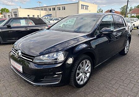 VW Golf Volkswagen VII Lim. Highline PDC/Sitzh./Bi-Xen/Allwett