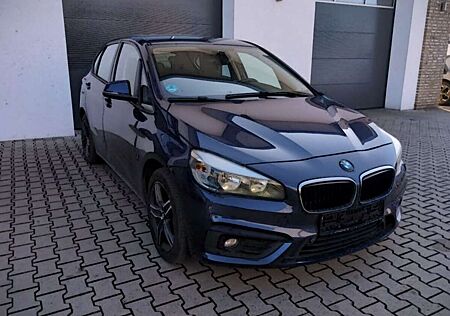 BMW 225 xe Advantage