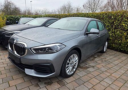 BMW 120 d Live LED Driving HiFi Sportsitze M-Lenkrad