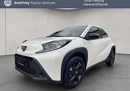 Toyota Aygo (X) X Play inkl. 8-Fach Bereift Satz Original Alu