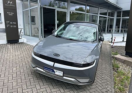 Hyundai IONIQ 5 5 72,6 kWh 4WD Uniq +AHK ABNEHMBAR