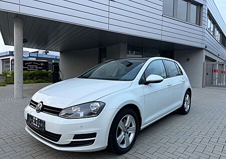 VW Golf Volkswagen VII Lim. BMT PANORAMADACH SIZT/STAND HEIZUN