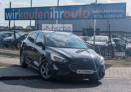 Ford Focus Lim. Cool & Connect*NAVI*PDC*USB !!