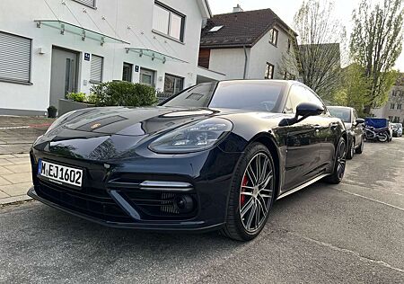 Porsche Panamera Turbo Executive,Voll,Soft-Close,Alcantara,Burmeste