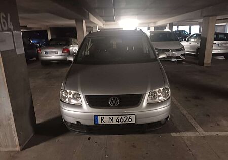 VW Touran Volkswagen 2.0 TDI Trendline
