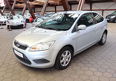 Ford Focus Style 1.4 KLIMA*ALU*BREMSE VORNE NEU!