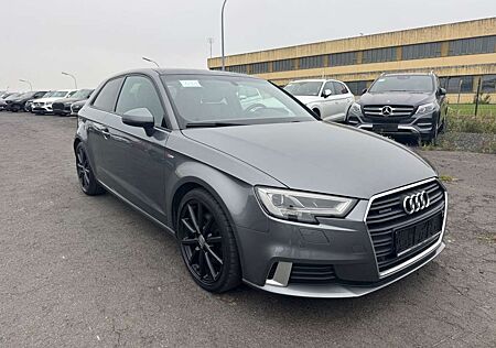 Audi A3 S line Sport Plus Quattro Pano Navi LED