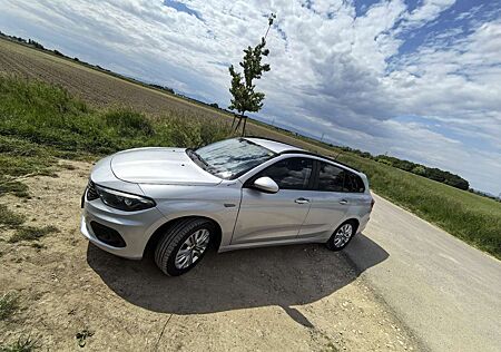 Fiat Tipo Kombi 1.4 T-Jet Easy