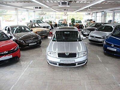 Skoda Superb Elegance *Automatik/Schiebedach*
