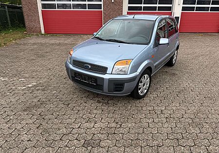 Ford Fusion 1.4 +