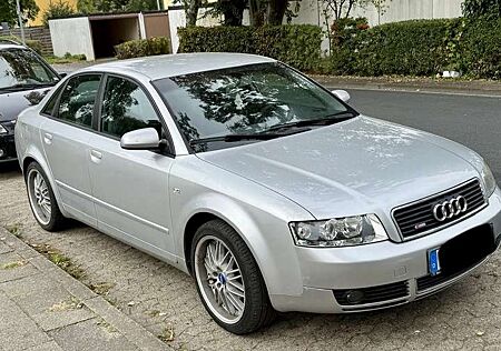 Audi A4 2.0 Tüv bis August 2027