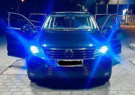 VW Touareg Volkswagen 22 ZOLL V8 SOUND TÜV 6/26 EURO 6 262PS +EXTRAS