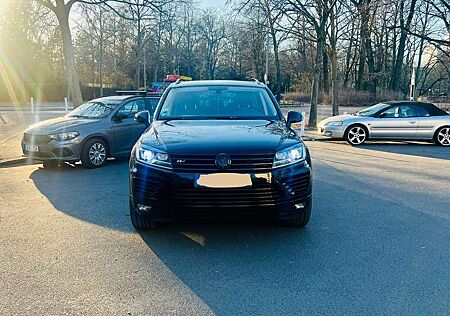 VW Touareg Volkswagen 22 ZOLL V8 SOUND TÜV 6/26 EURO 6 262PS + EXTRAS