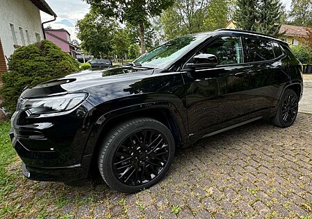 Jeep Compass 1.3 T4 4xe PLUG-IN HYBRID Automatik Limite