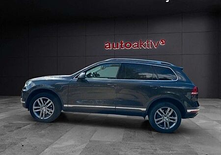 VW Touareg Volkswagen V6 TDI 4 Motion/Voll Leder/AHK/Bi-Xenon