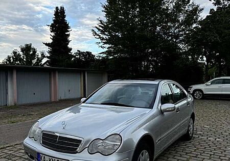 Mercedes-Benz C 180 Classic