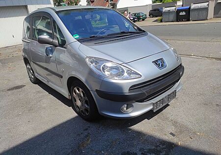 Peugeot 107 70 Filou