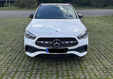 Mercedes-Benz GLA 250 8G-DCT AMG Line