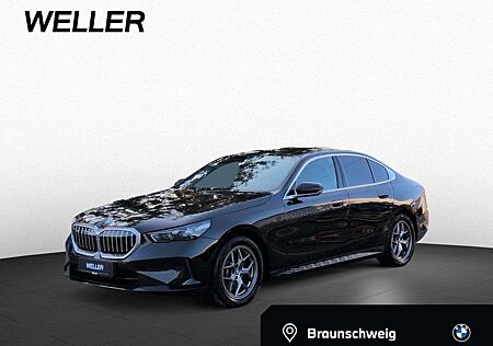 BMW 520 i Aut.Lim.Adapt.LED,LiCoProf,H/K,PA+,DA,Memo