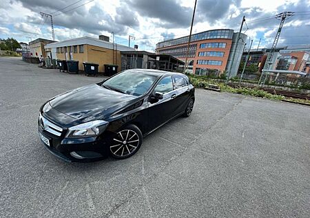 Mercedes-Benz A 180 BlueEfficiency (176.042)