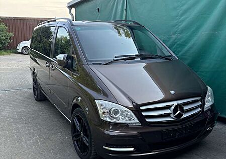 Mercedes-Benz Viano 3.0 CDI DPF lang Automatik Ambiente