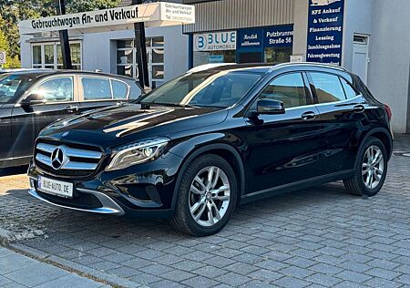 Mercedes-Benz GLA 180 1. Hand Bi-Xenon 18 Zoll MFL