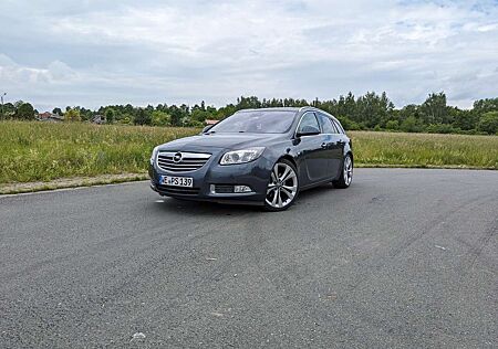 Opel Insignia 2.0 Turbo Sports Tourer Sport