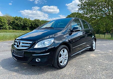 Mercedes-Benz B 180 Klima Radio Alu PDC Sitzheizung