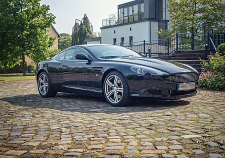 Aston Martin DB9 2+2 Coupé AT RESTOMOD