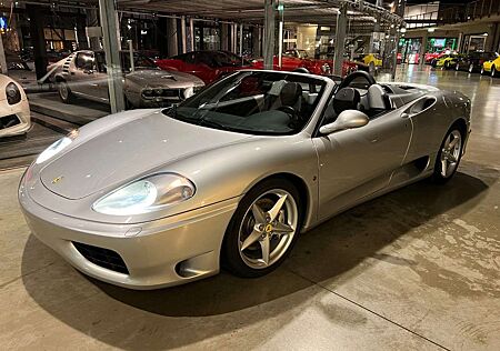 Ferrari 360 Modena Spider Origi. 5000 km,Erstlack.1.Hand