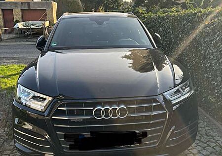 Audi Q5 55 TFSI e quattro sport